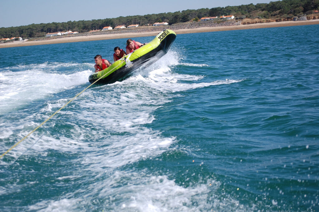 Kitesurf et sports nautiques à Djerba : un lieu pour les passionnées - Tunisia Go Travel